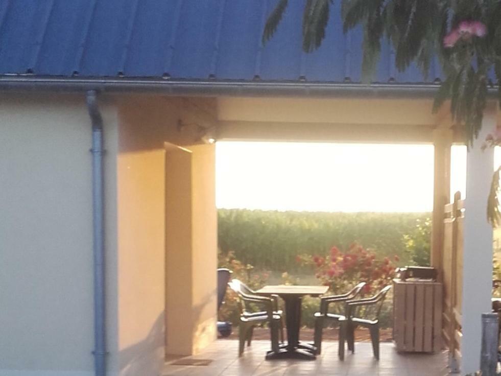 Gites Les 2 Clos Au Pied Du Mont Pontorson Exterior photo