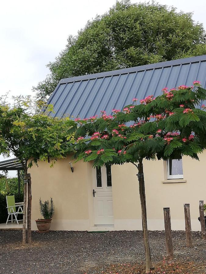 Gites Les 2 Clos Au Pied Du Mont Pontorson Exterior photo